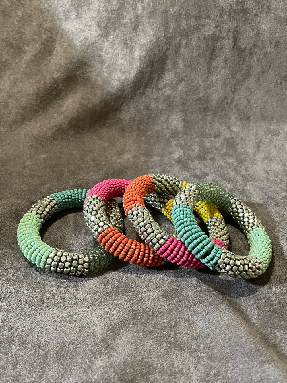 African beaded roll-on multicolor bracelets - Set of 4